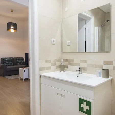 Principe Real Getaway Thistle House